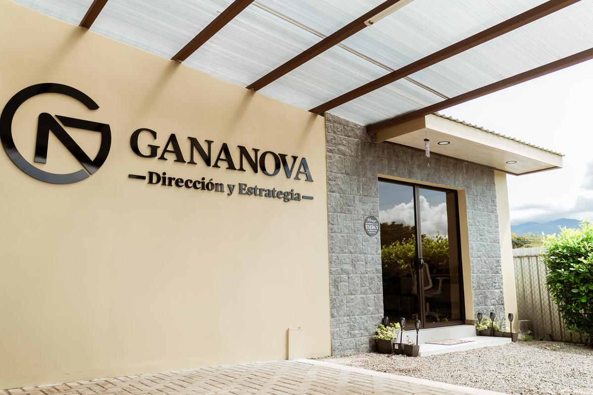 Oficina Gananova en San Isidro del General